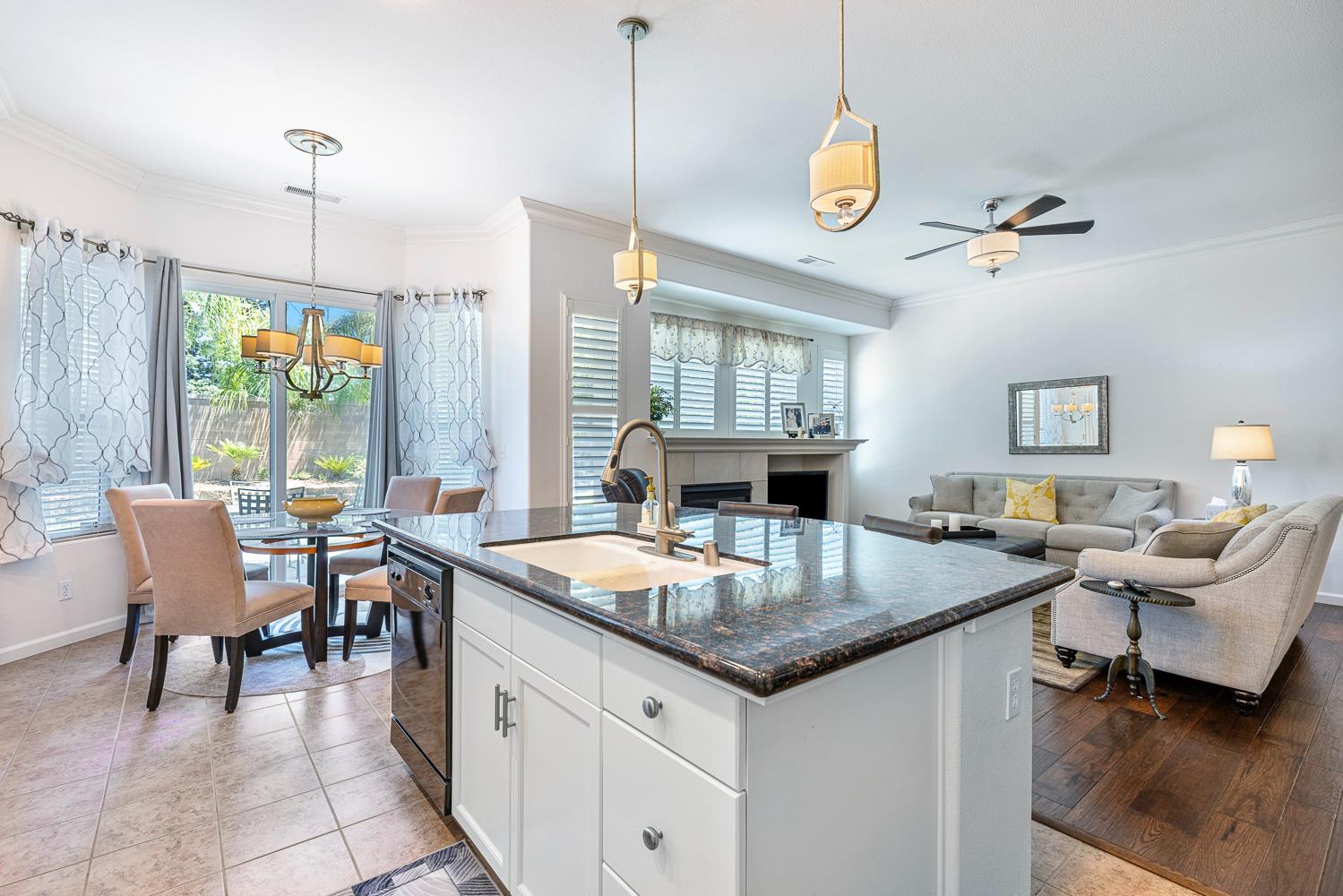 2549 Whiteash Ave, Clovis, CA 93619