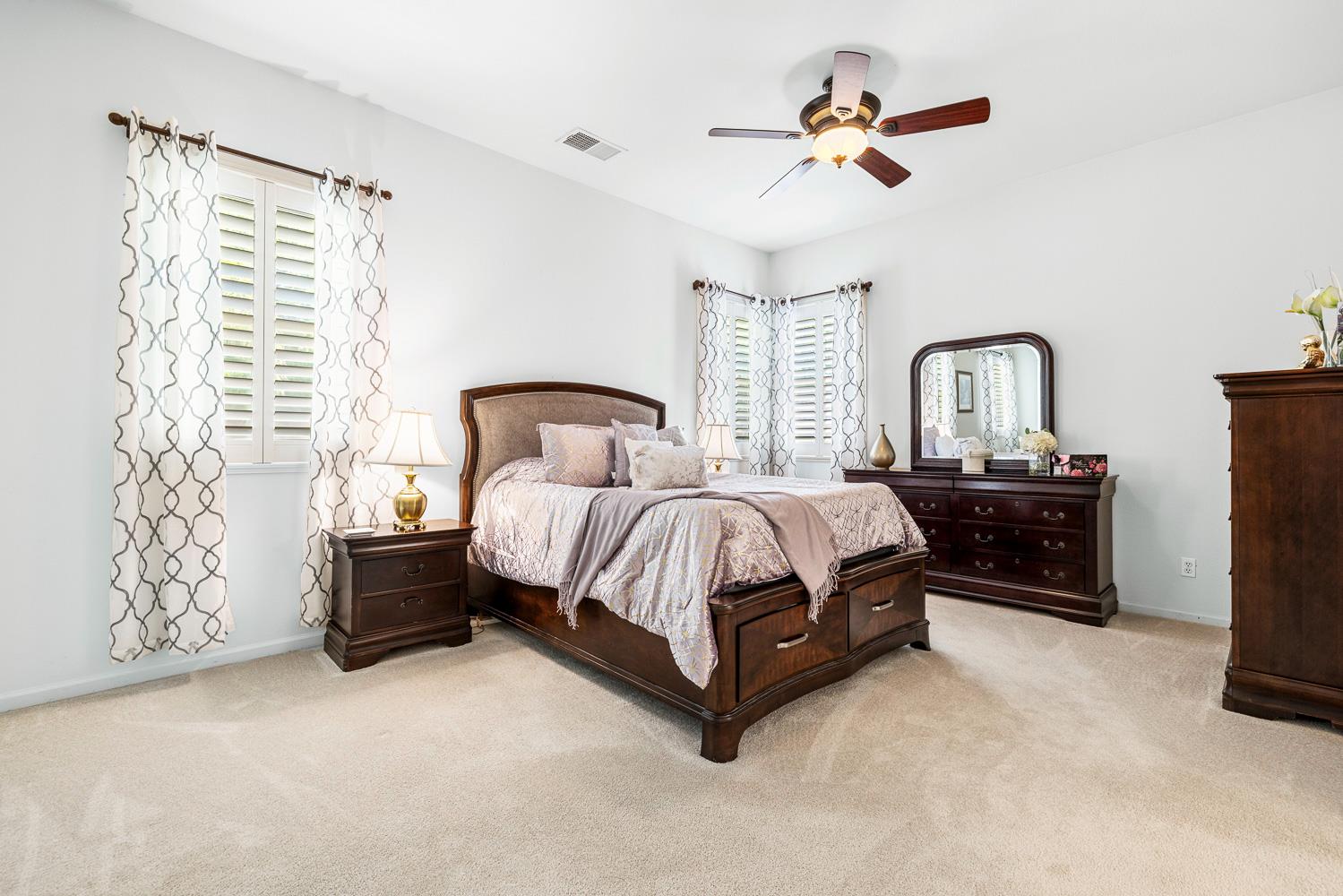 2549 Whiteash Ave, Clovis, CA 93619