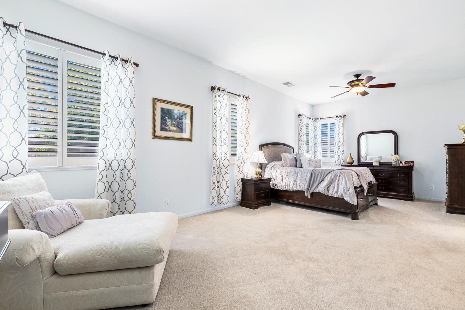 2549 Whiteash Ave, Clovis, CA 93619