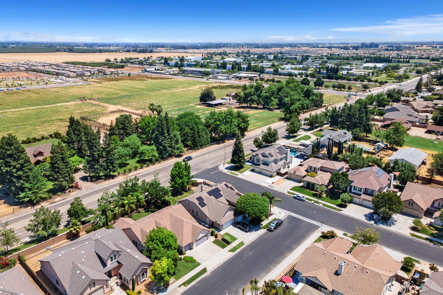 2549 Whiteash Ave, Clovis, CA 93619