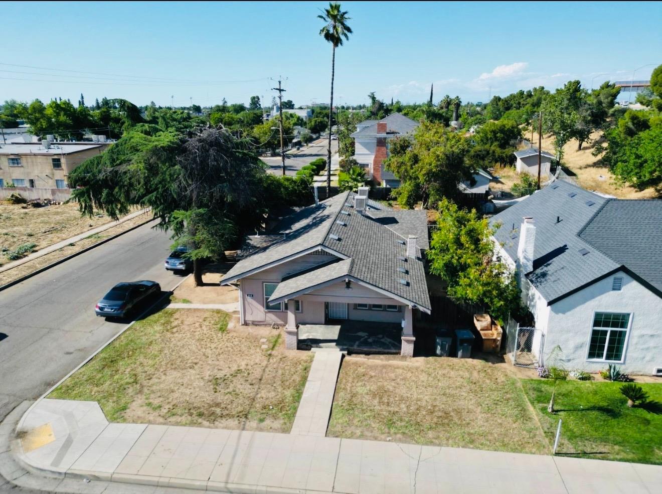 2901 E Olive Ave, Fresno, CA 93701