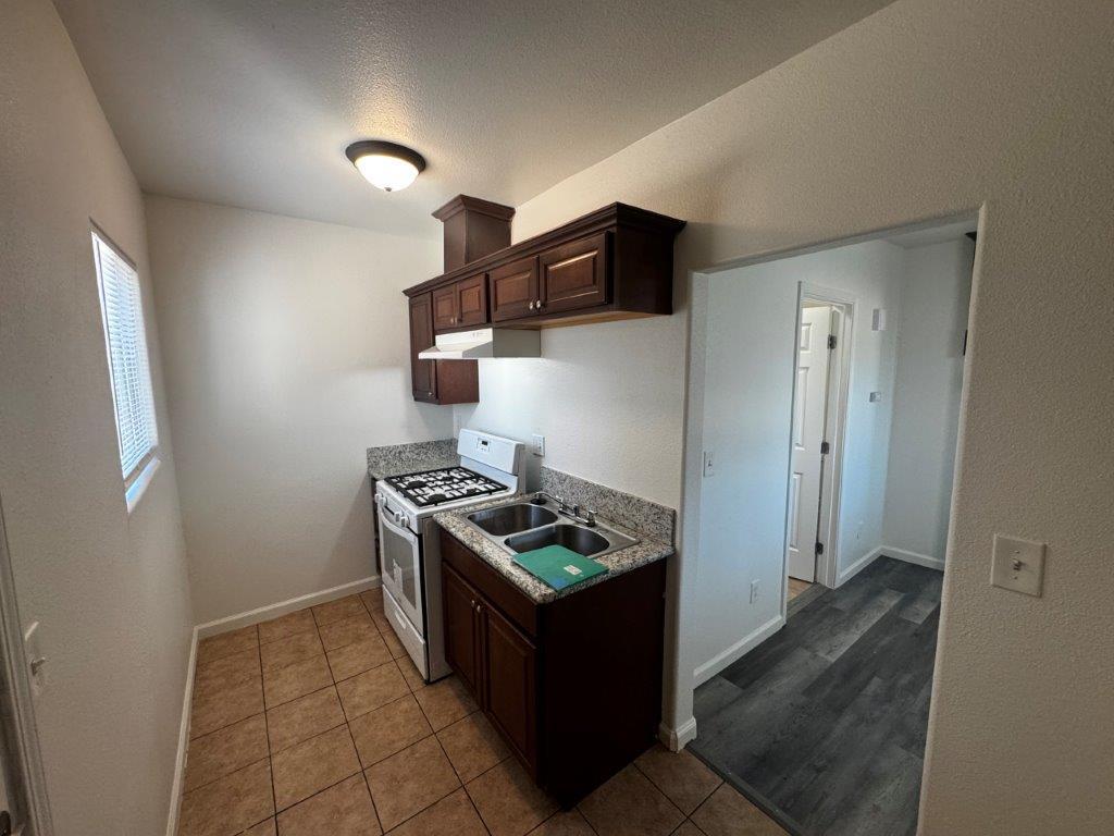 2901 E Olive Ave, Fresno, CA 93701