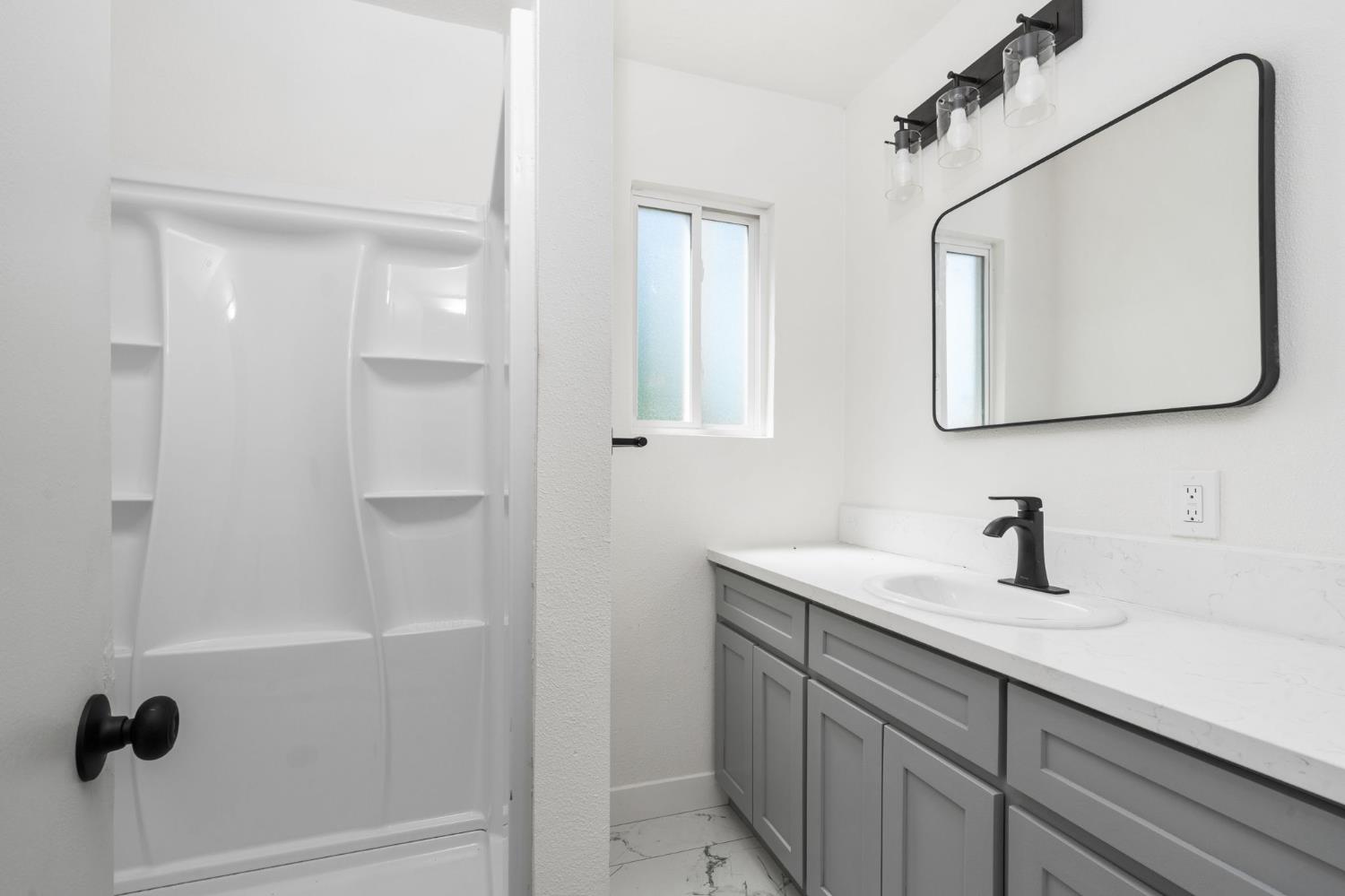4843 N Doon Way, Fresno, CA 93726