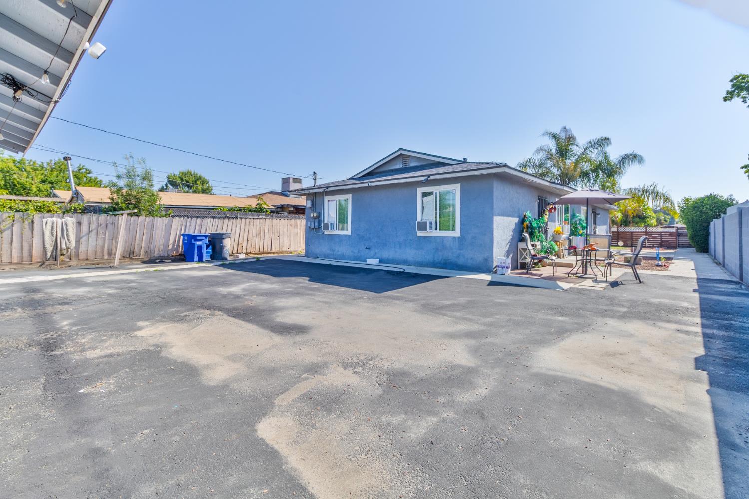 715 Faller Ave, Sanger, CA 93657