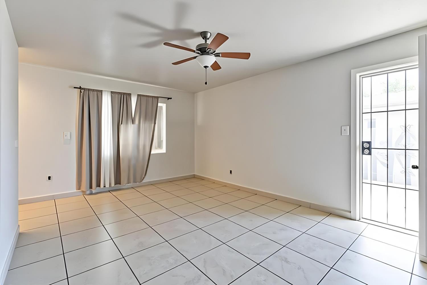 715 Faller Ave, Sanger, CA 93657