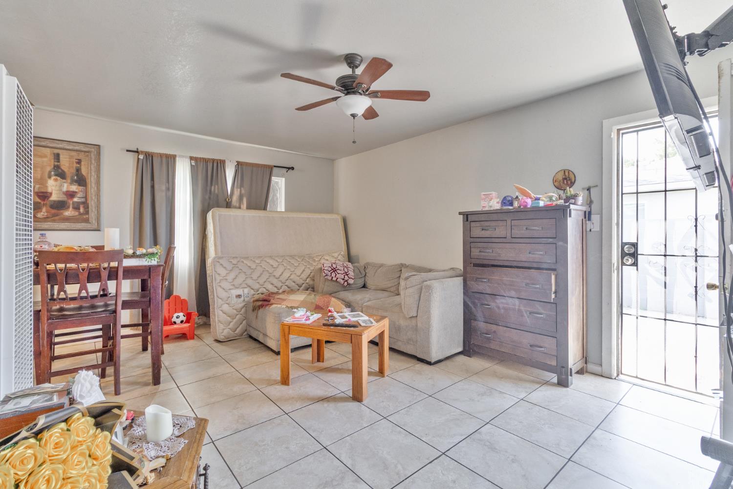 715 Faller Ave, Sanger, CA 93657