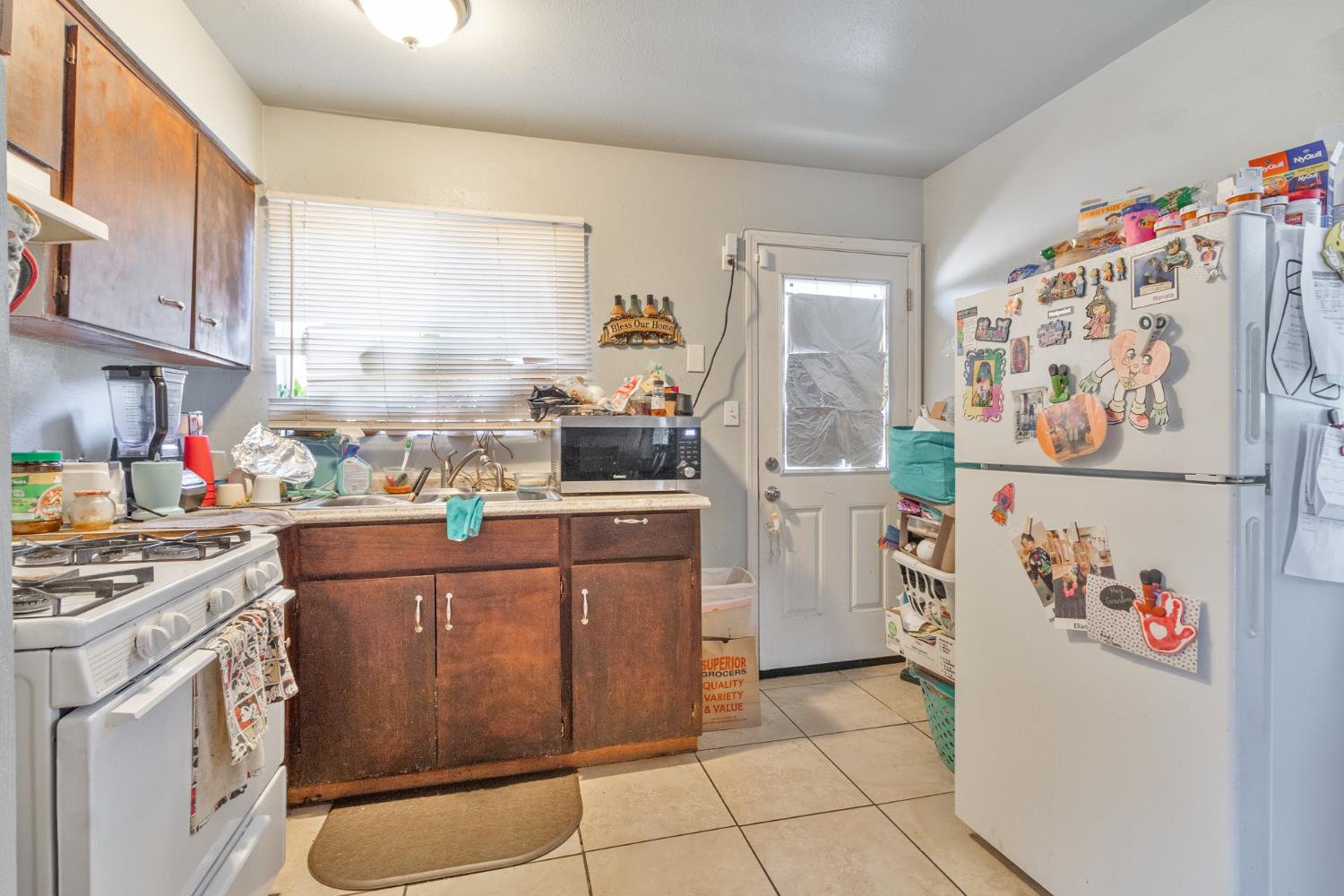 715 Faller Ave, Sanger, CA 93657