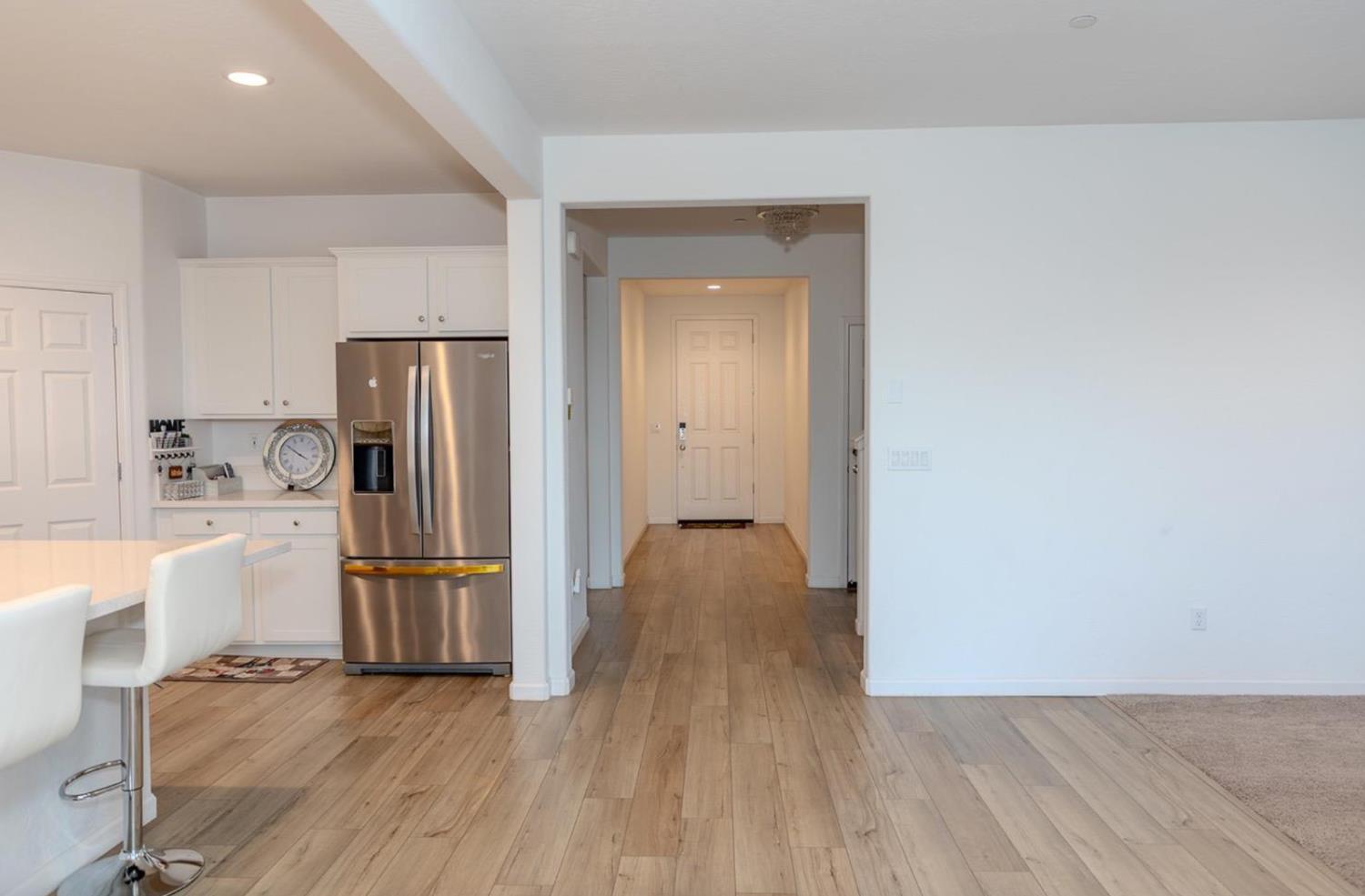 14206 Gragnani Ave, Kerman, CA 93630