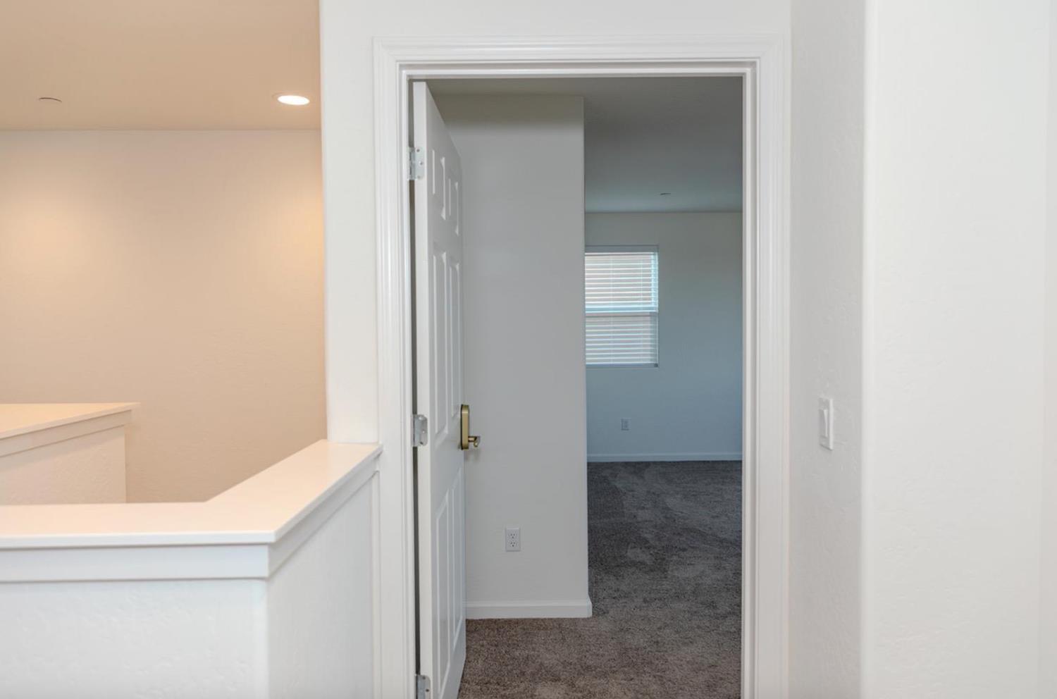 14206 Gragnani Ave, Kerman, CA 93630