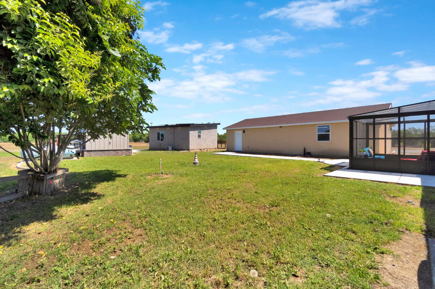 7595 Highway 43, Hanford, CA 93230