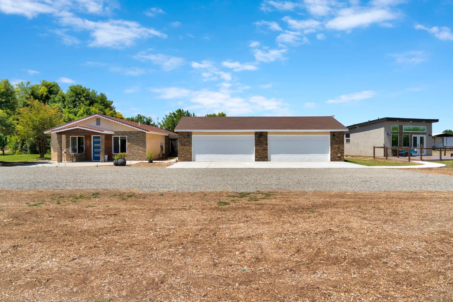 7595 Highway 43, Hanford, CA 93230