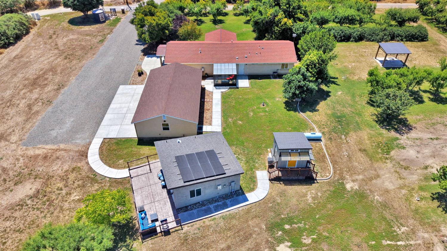 7595 Highway 43, Hanford, CA 93230
