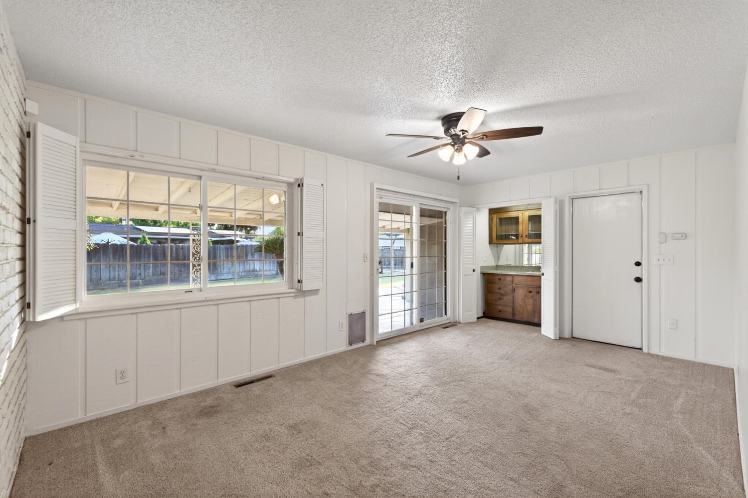 4667 N Bengston Ave, Fresno, CA 93705