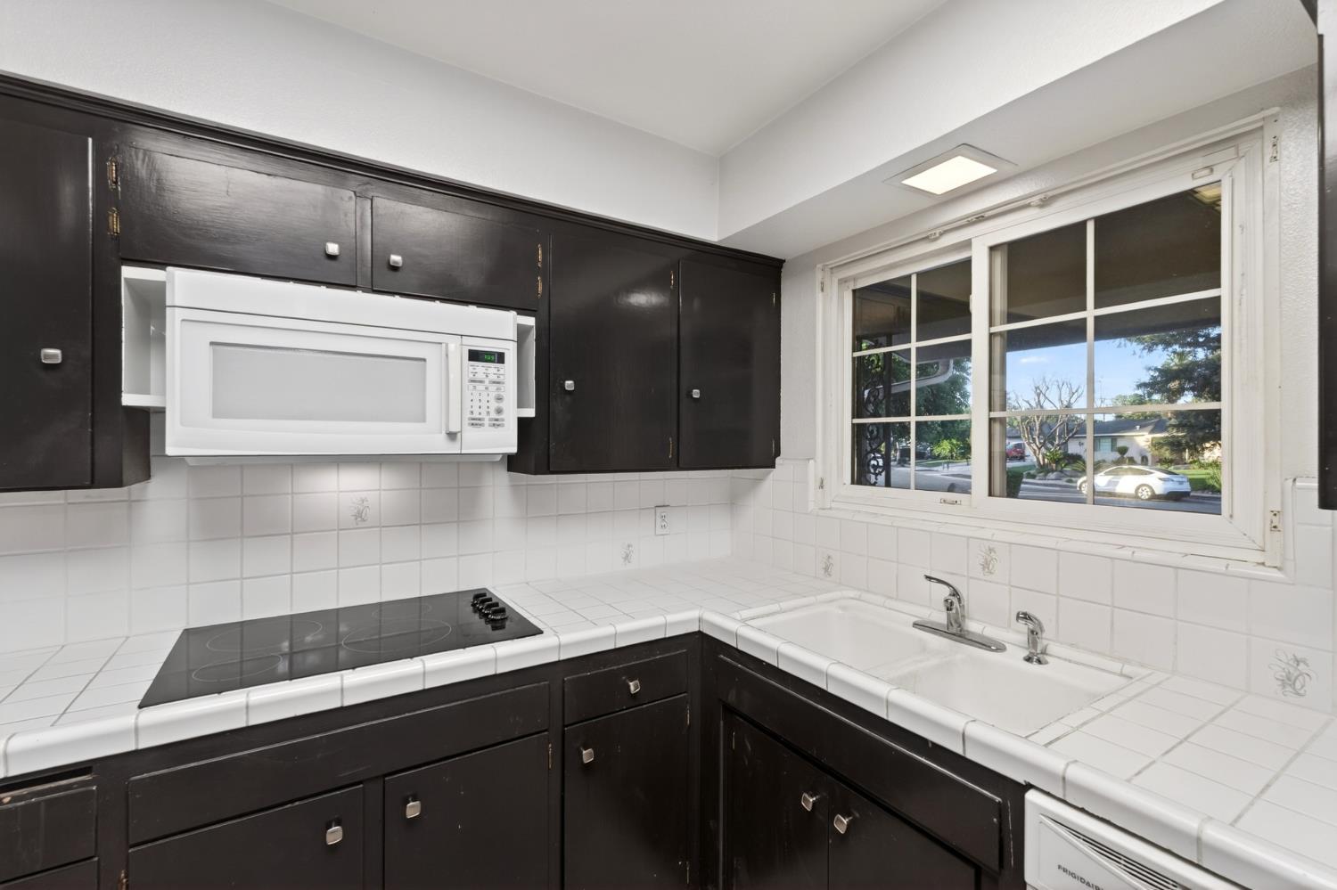 4667 N Bengston Ave, Fresno, CA 93705