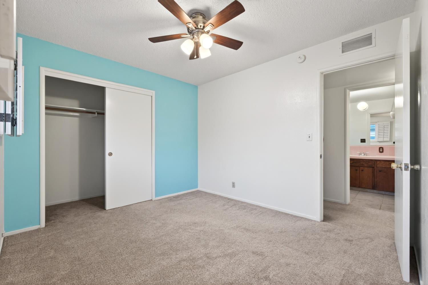 4667 N Bengston Ave, Fresno, CA 93705