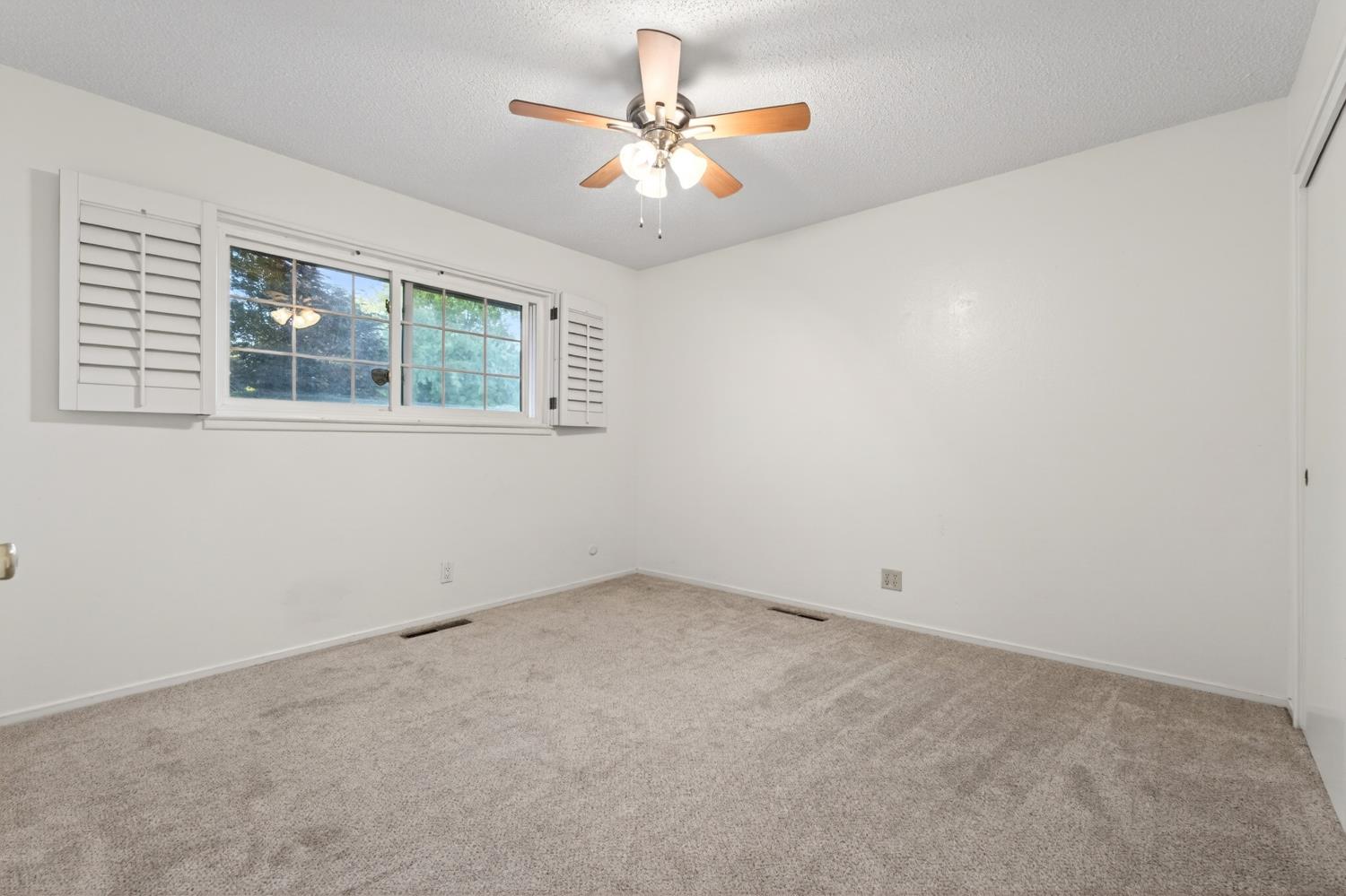 4667 N Bengston Ave, Fresno, CA 93705