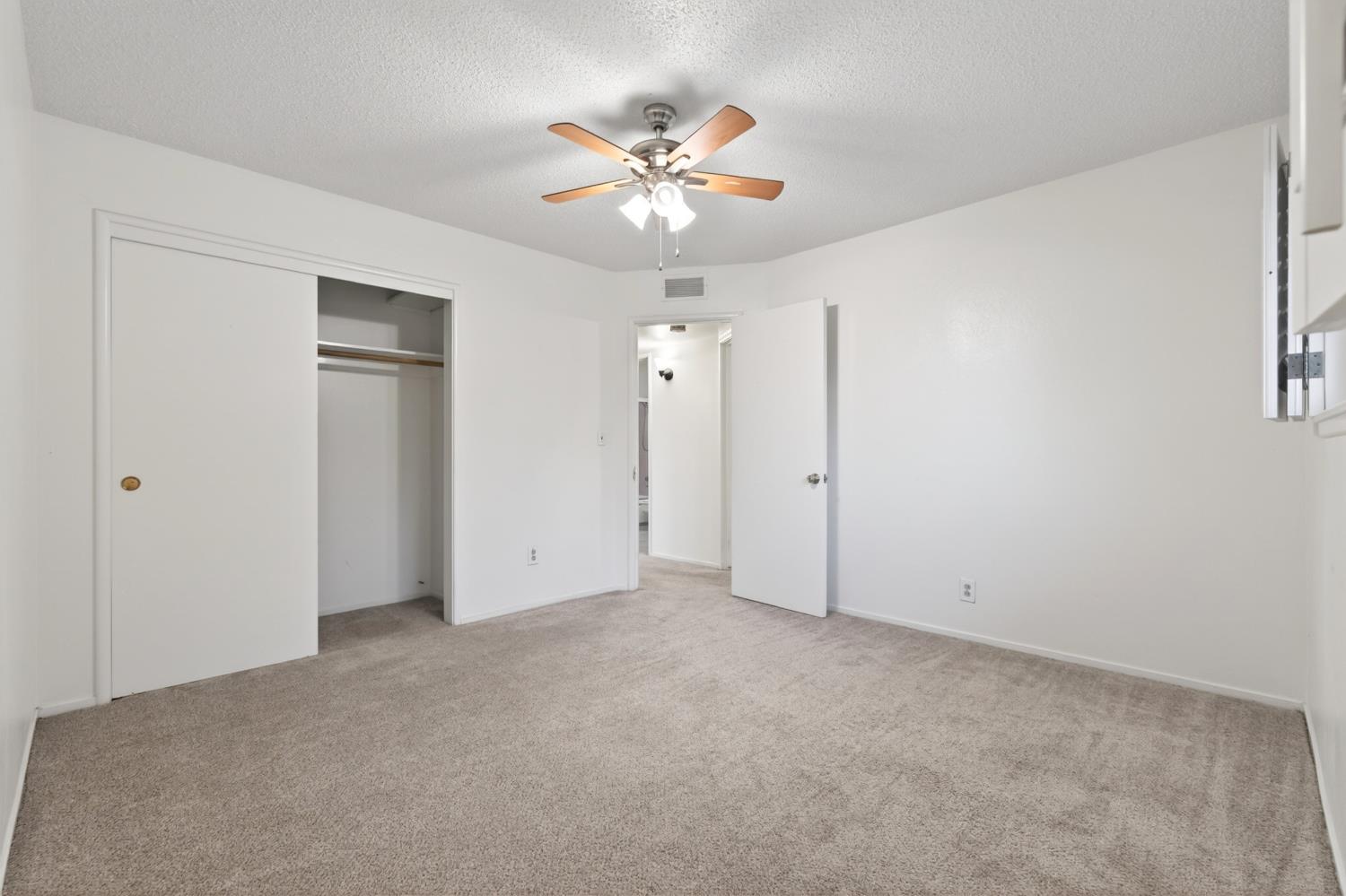 4667 N Bengston Ave, Fresno, CA 93705