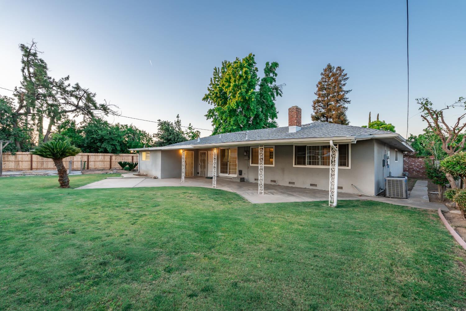 4667 N Bengston Ave, Fresno, CA 93705