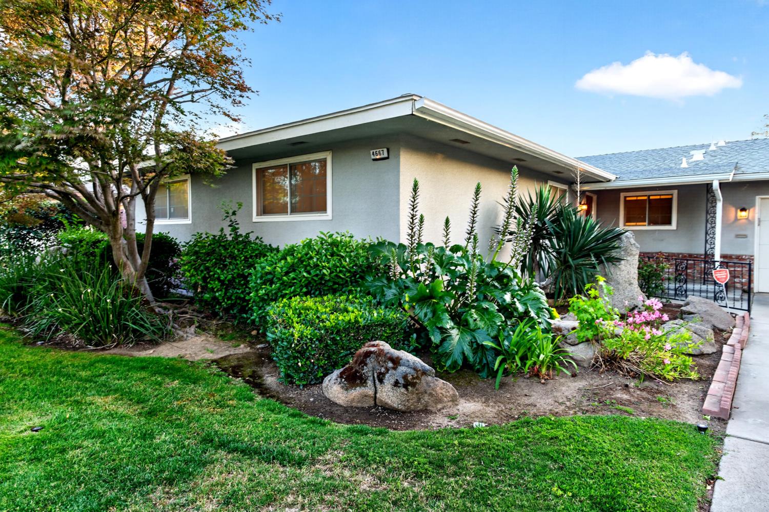 4667 N Bengston Ave, Fresno, CA 93705