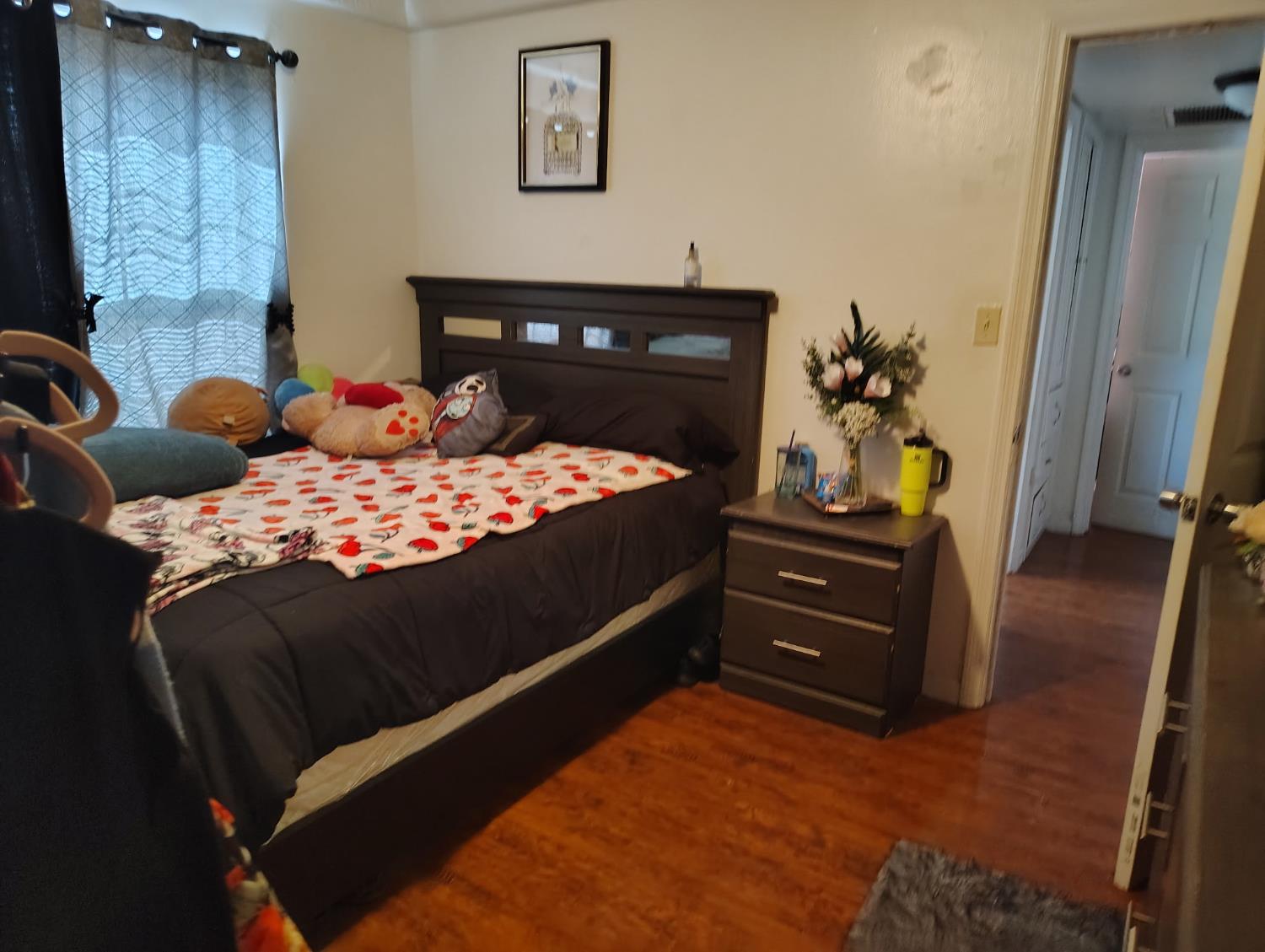 4605 E Mckenzie Ave, Fresno, CA 93702