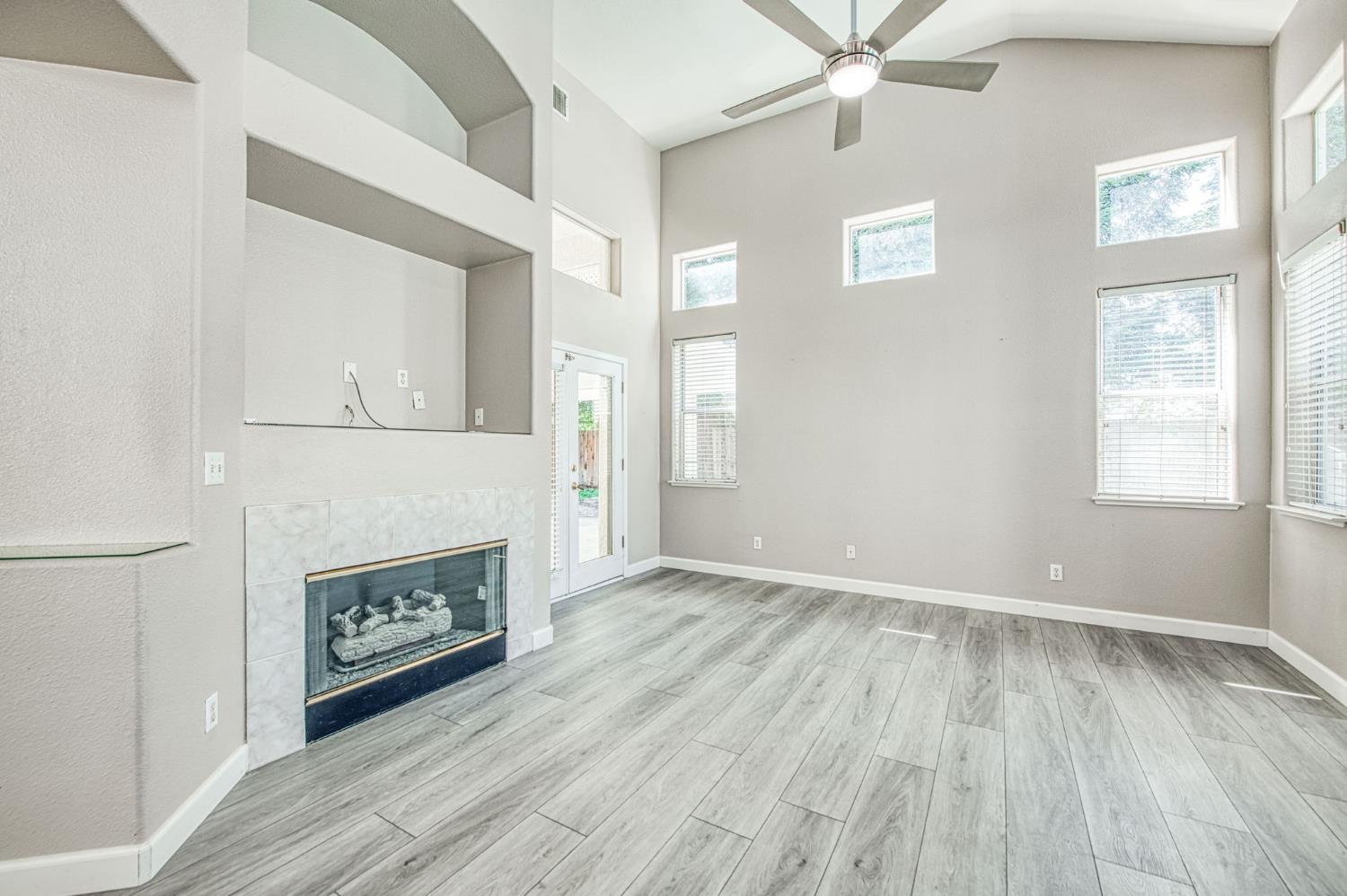 9595 N Woodrow Ave, Fresno, CA 93720