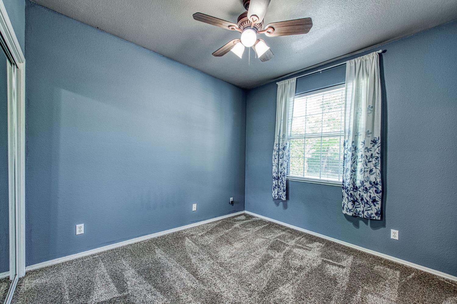 9595 N Woodrow Ave, Fresno, CA 93720