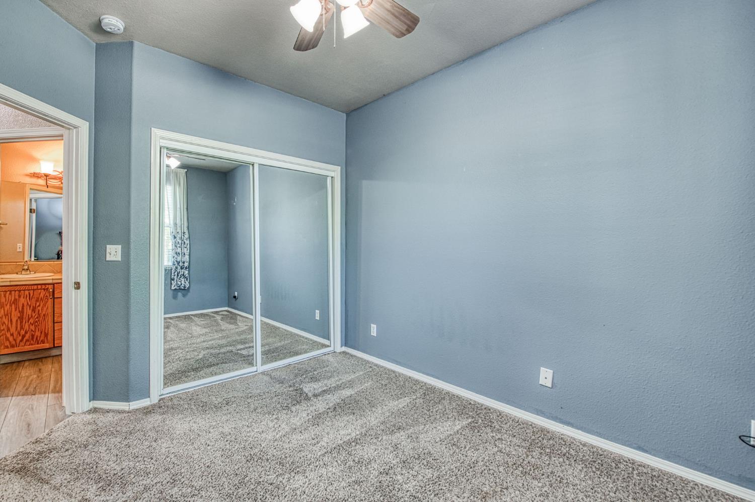 9595 N Woodrow Ave, Fresno, CA 93720