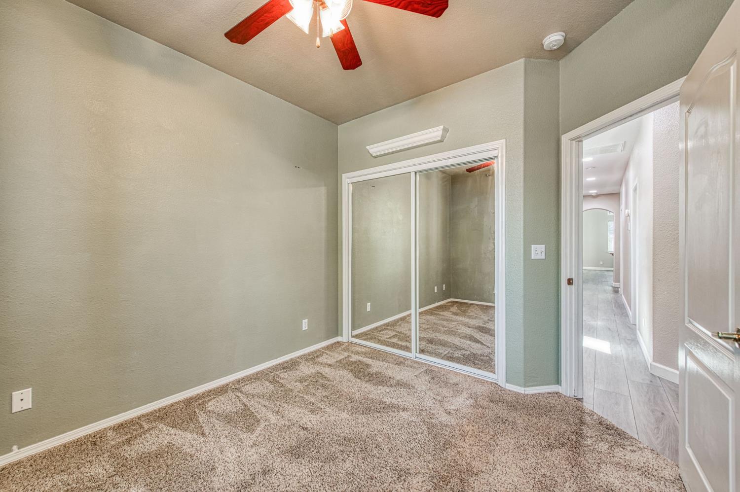 9595 N Woodrow Ave, Fresno, CA 93720
