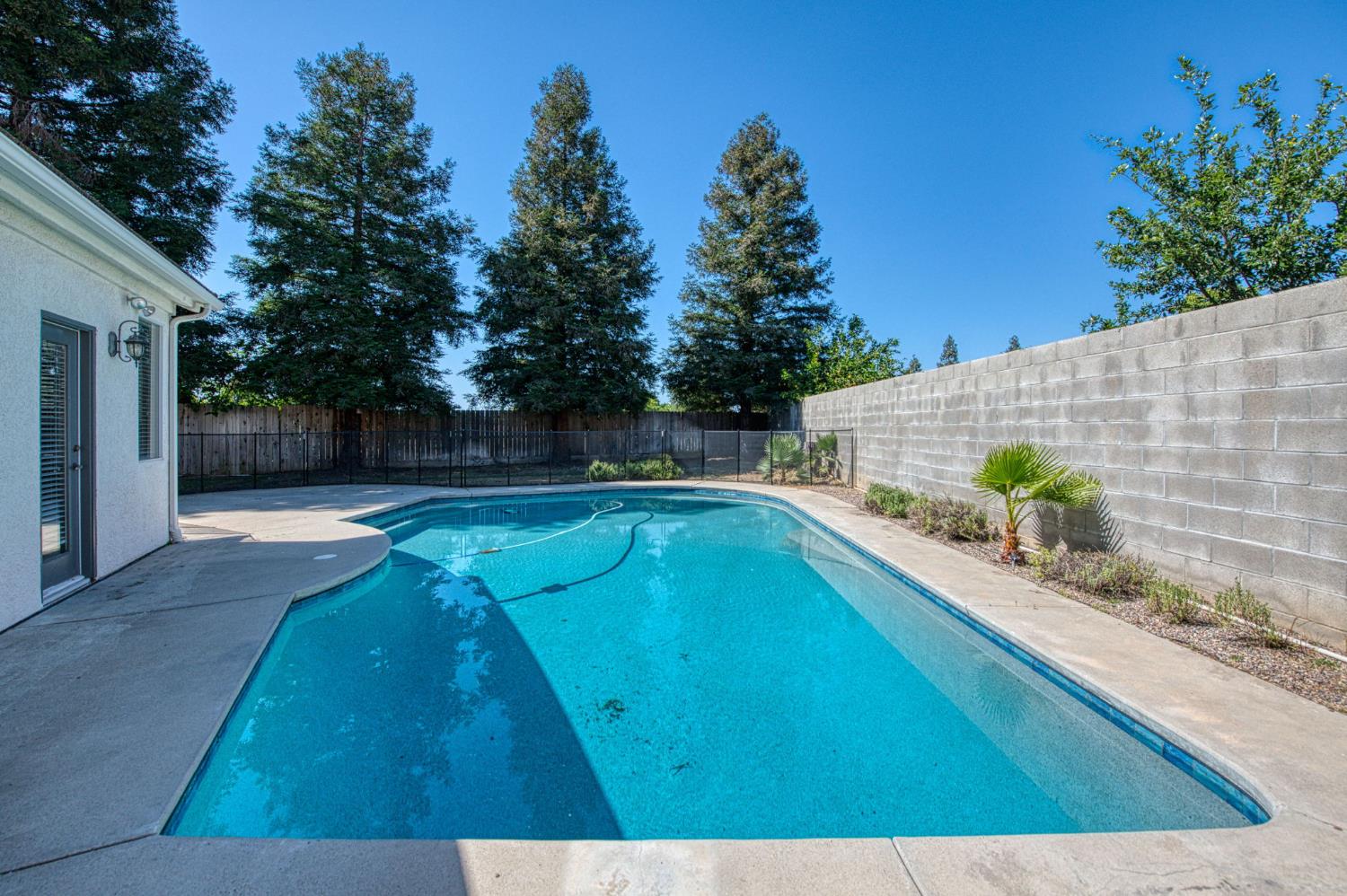 9595 N Woodrow Ave, Fresno, CA 93720