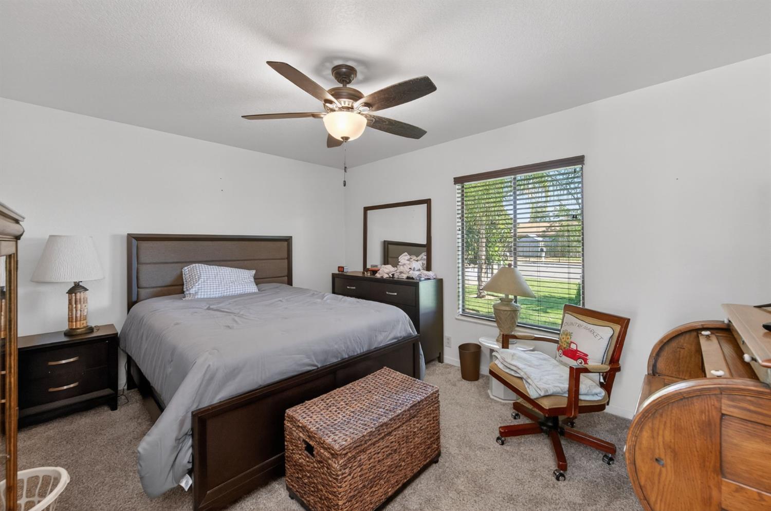 5253 E Platt Ave, Fresno, CA 93727