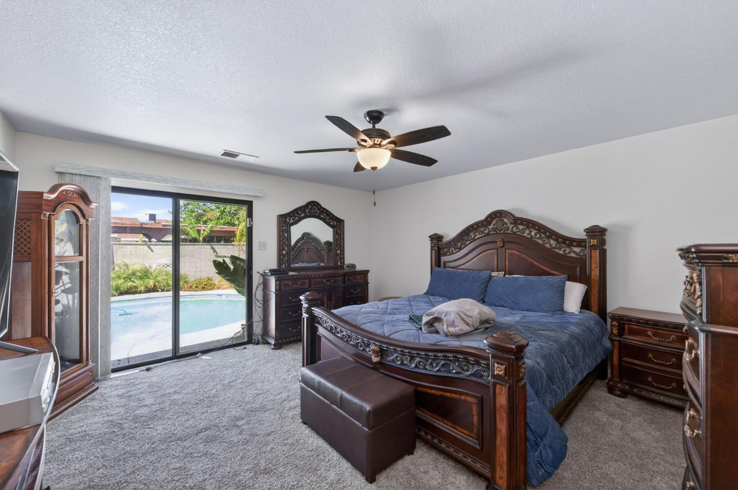 5253 E Platt Ave, Fresno, CA 93727