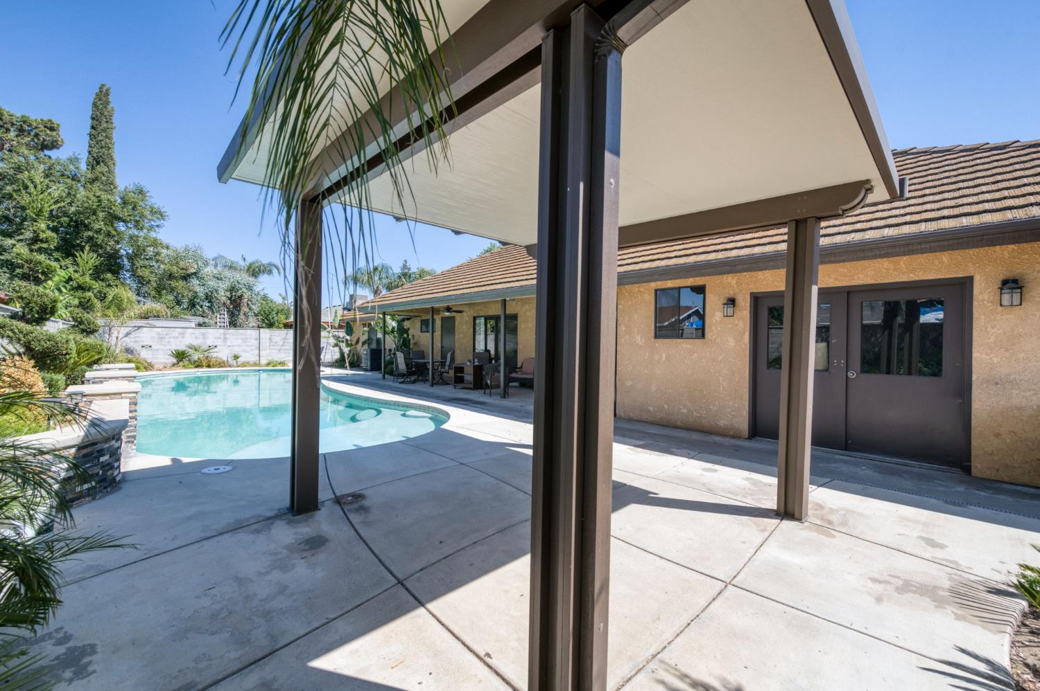 5253 E Platt Ave, Fresno, CA 93727