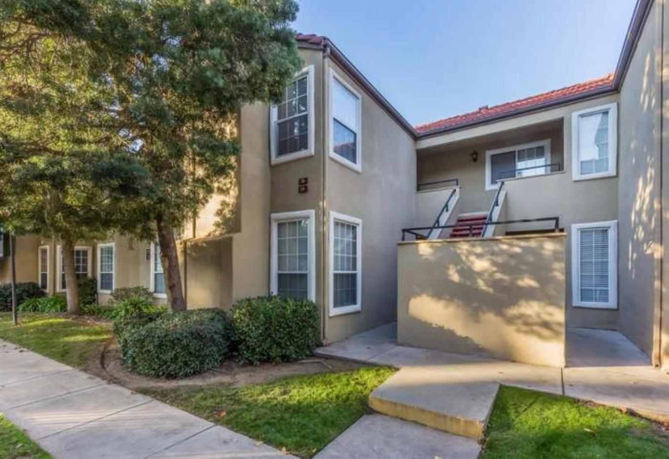 8153 N Cedar Ave #216, Fresno, CA 93720
