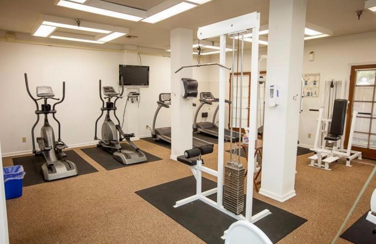 8153 N Cedar Ave #216, Fresno, CA 93720