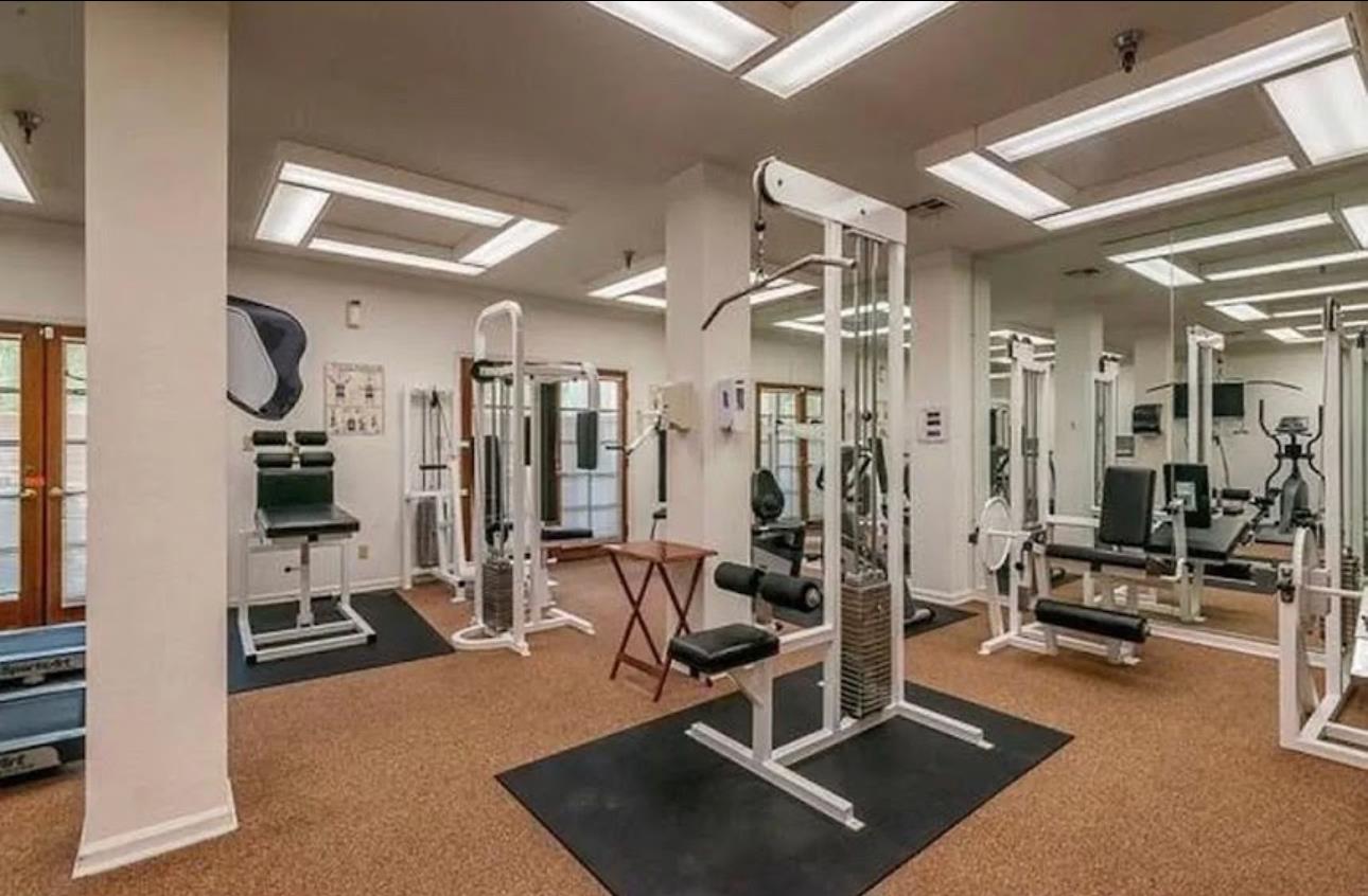 8153 N Cedar Ave #216, Fresno, CA 93720