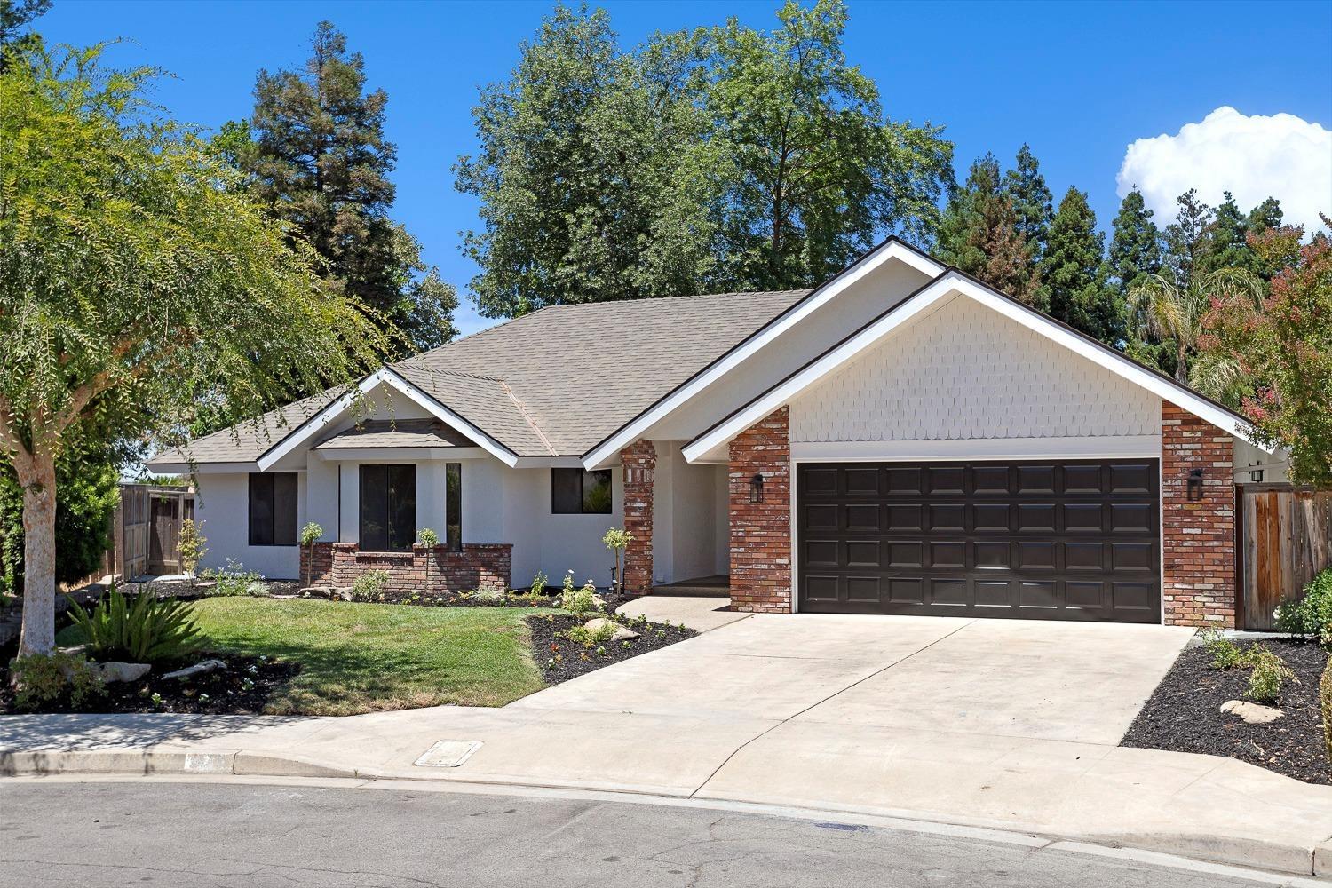 368 E Finch Ct, Fresno, CA 93730