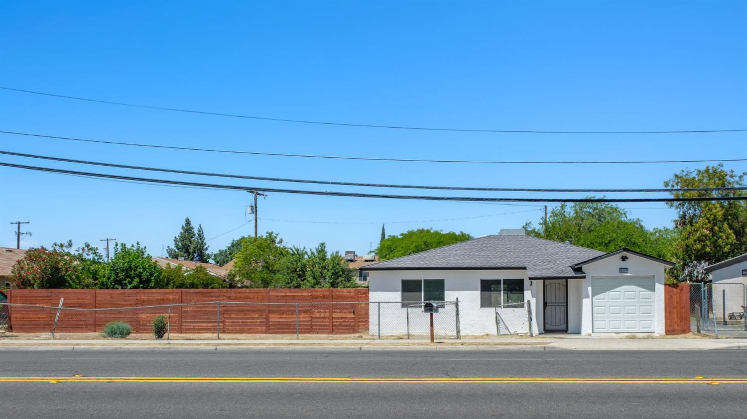 3777 E Olive Ave, Fresno, CA 93702