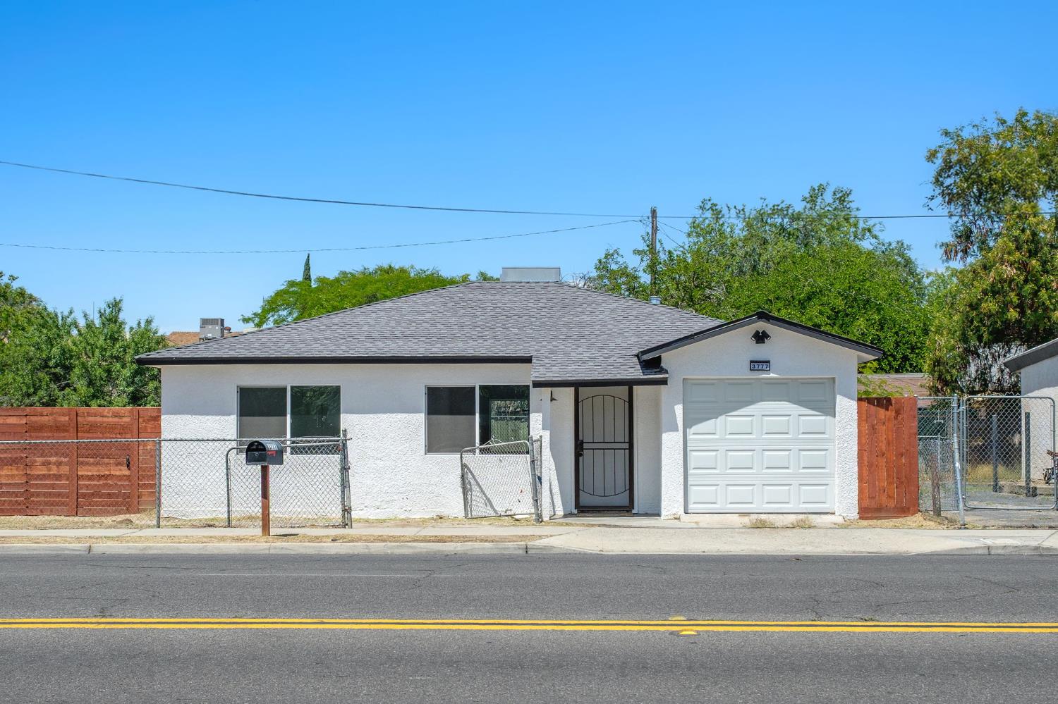 3777 E Olive Ave, Fresno, CA 93702