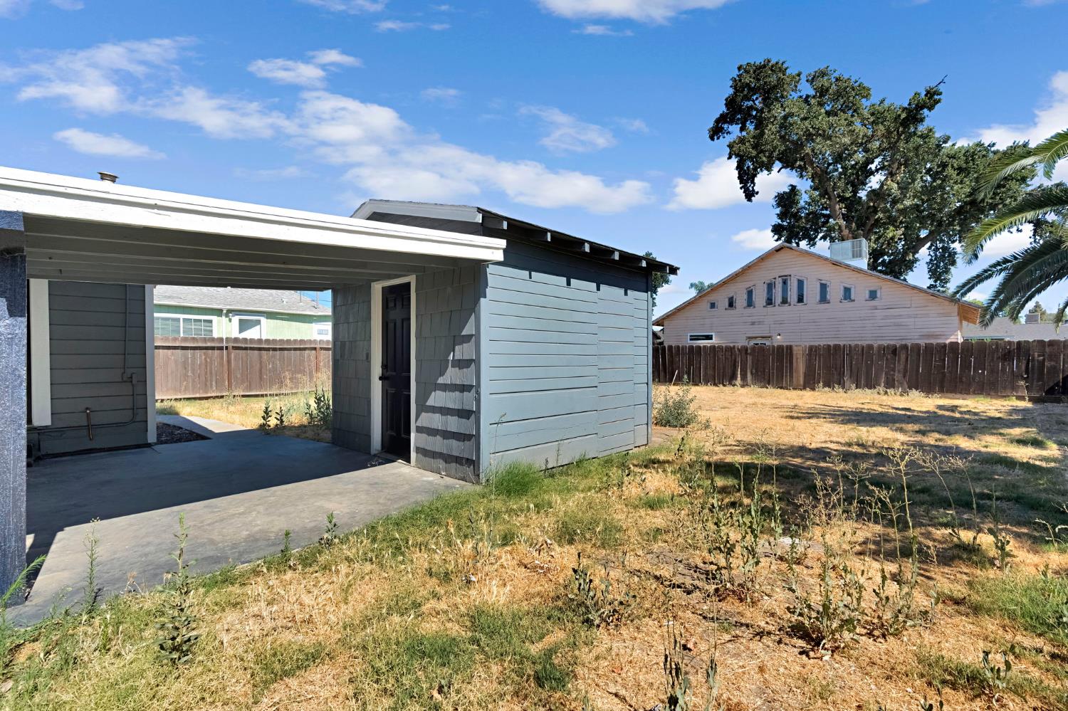 316 E Cameron St, Hanford, CA 93230