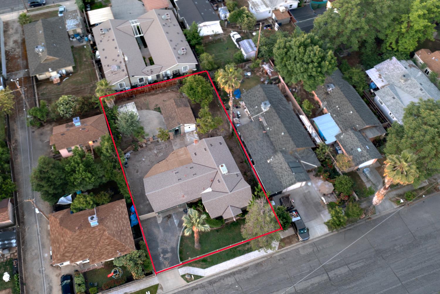 233 W Birch Ave, Pinedale, CA 93650