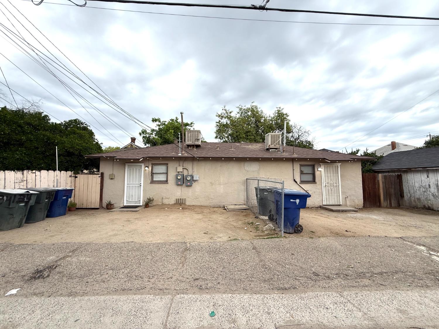 129 N Park Ave, Fresno, CA 93701