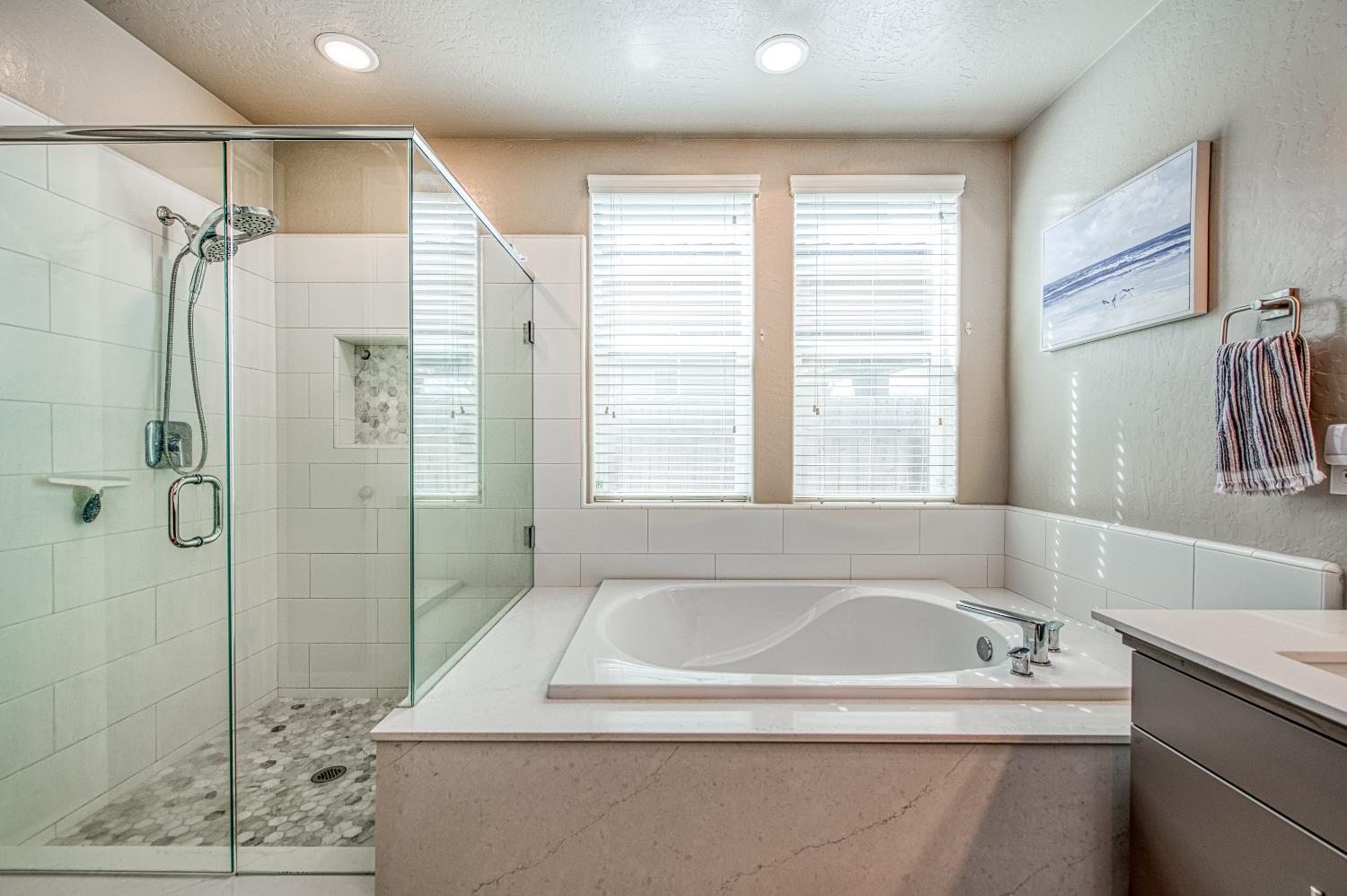 467 Heirloom Ln, Clovis, CA 93619