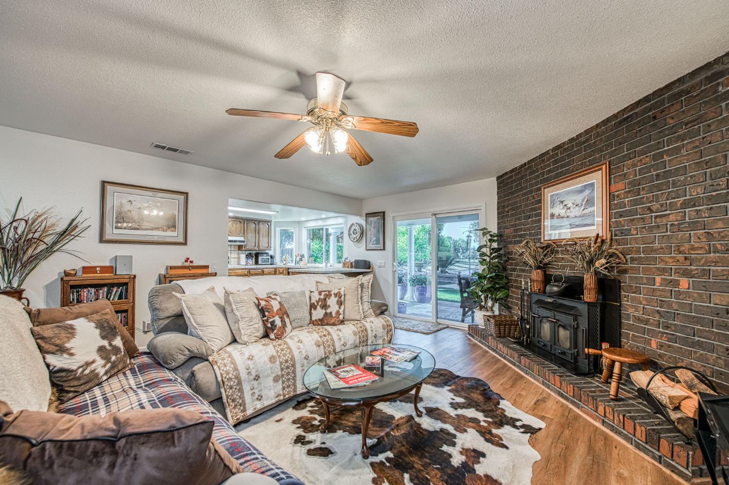 6680 N Remington Ave, Fresno, CA 93704