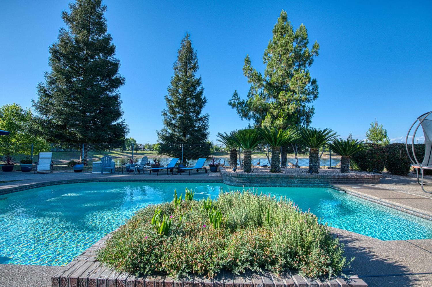 6680 N Remington Ave, Fresno, CA 93704