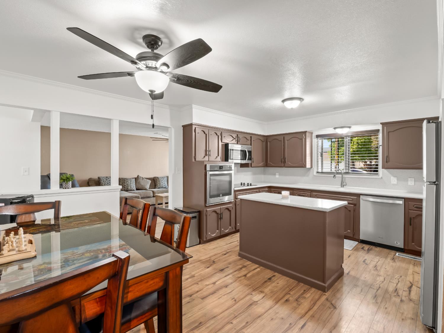 4714 E Santa Ana Ave, Fresno, CA 93726