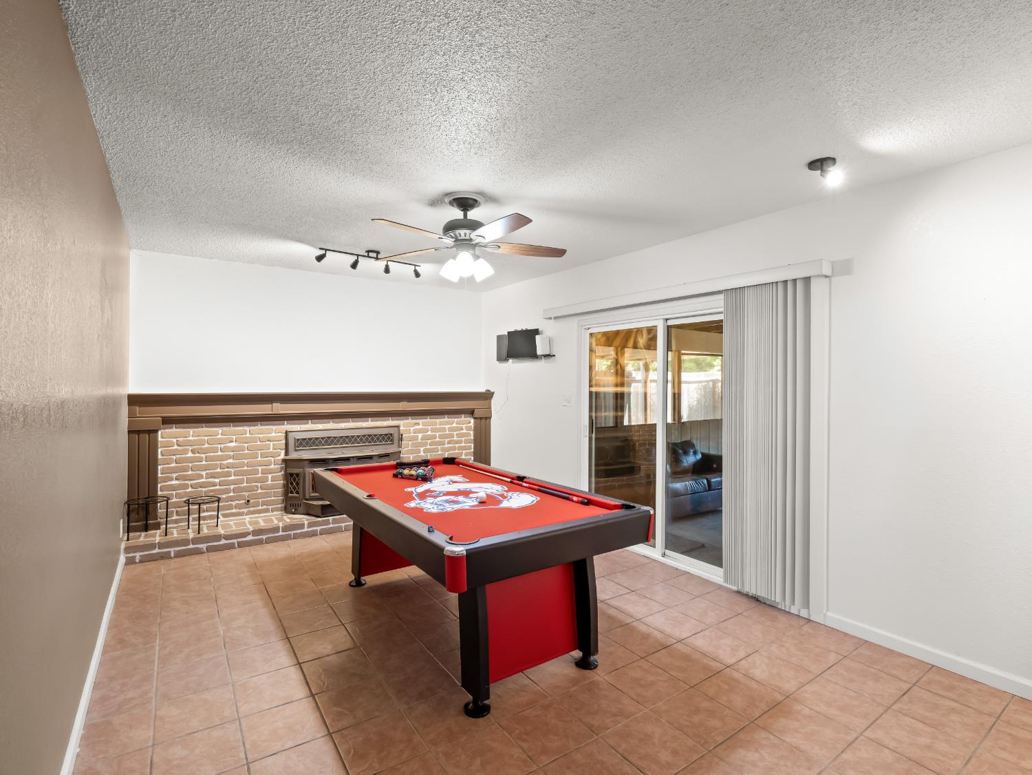 4714 E Santa Ana Ave, Fresno, CA 93726