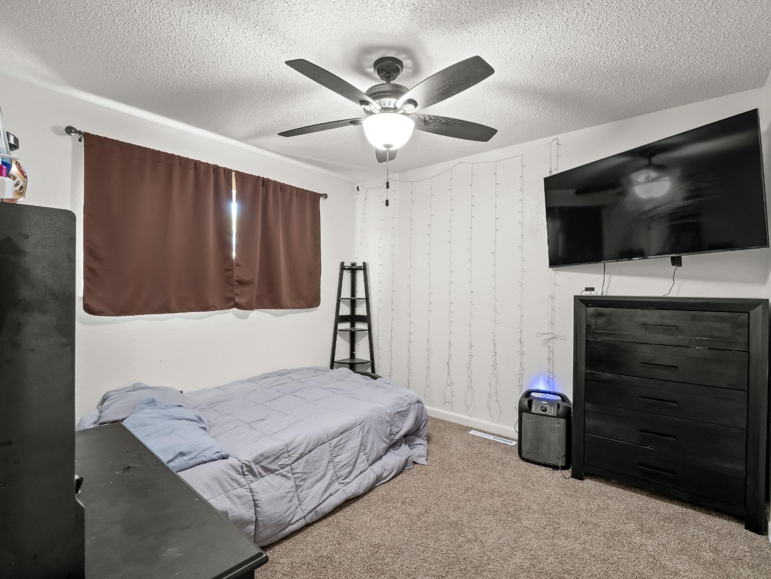 4714 E Santa Ana Ave, Fresno, CA 93726