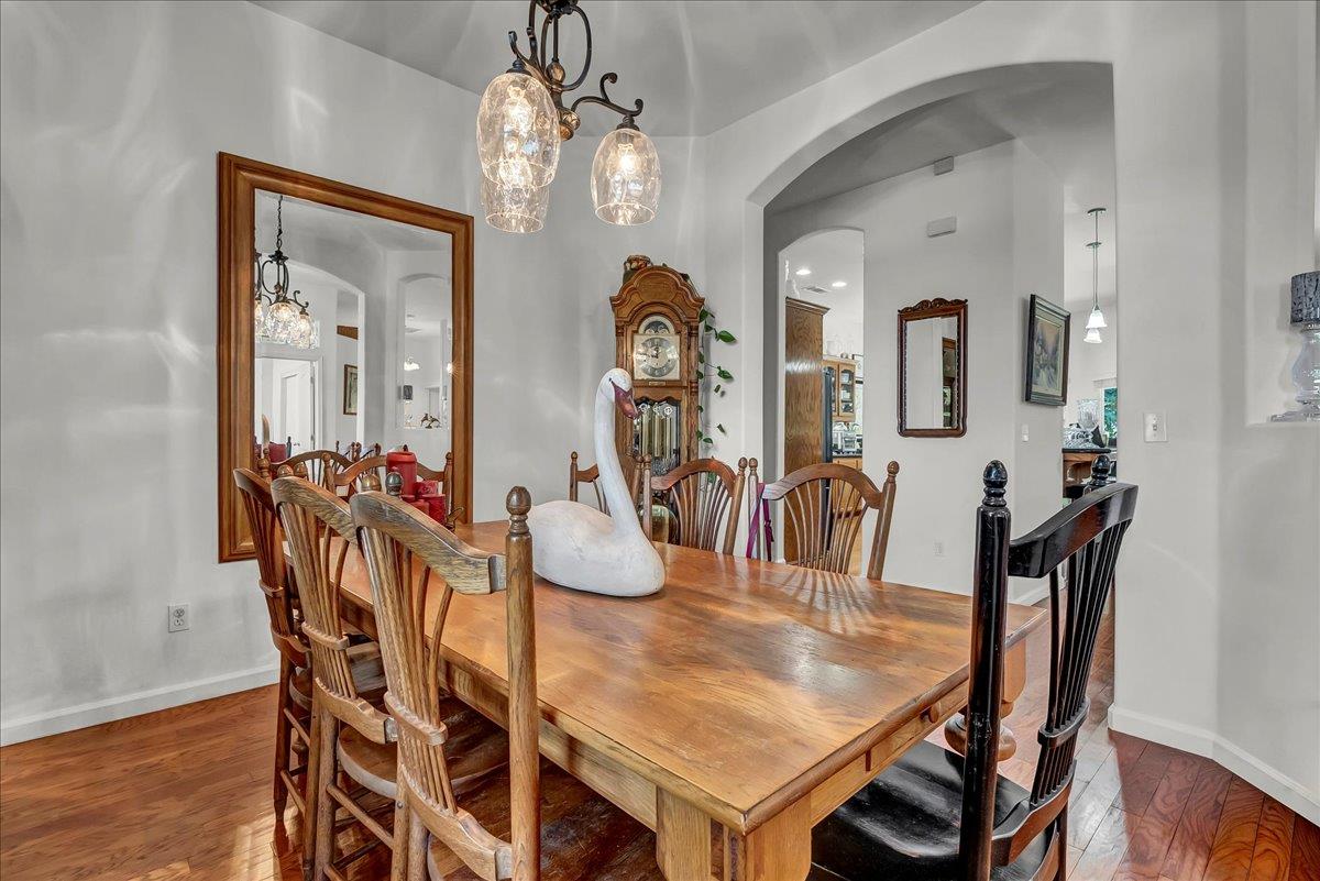 1189 E Fairhaven Ct, Porterville, CA 93257