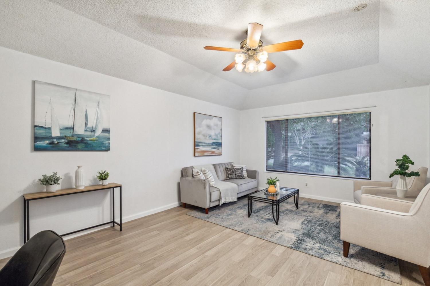3094 W Escalon Ave, Fresno, CA 93711