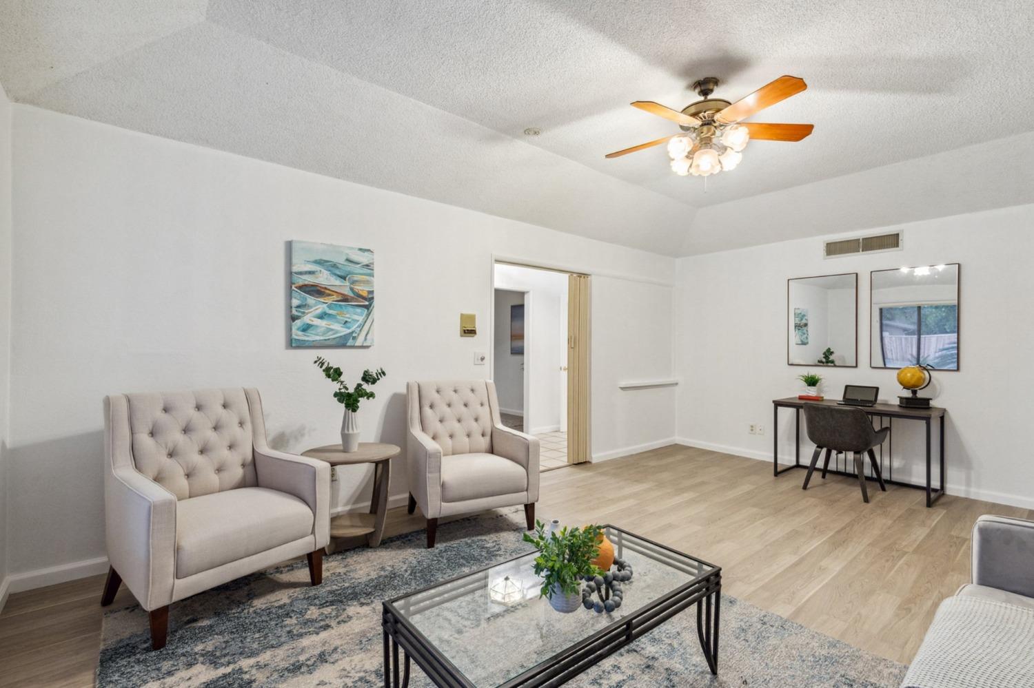 3094 W Escalon Ave, Fresno, CA 93711